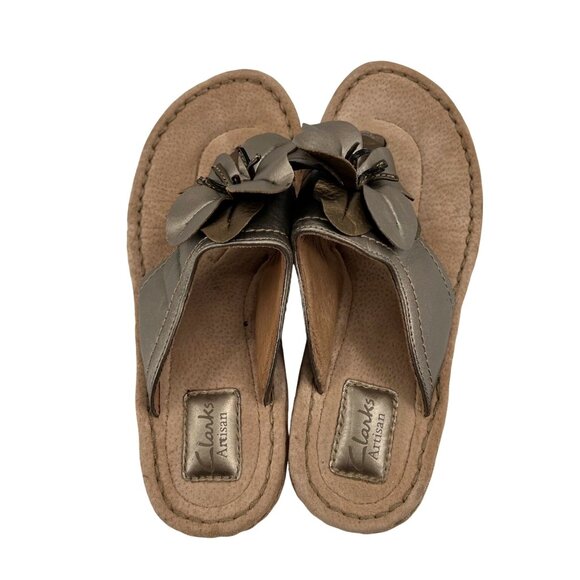 Clarks Artisan Women's Leather Flower Thong Sandals Metallic 8M Slip-On - Picture 4 of 7